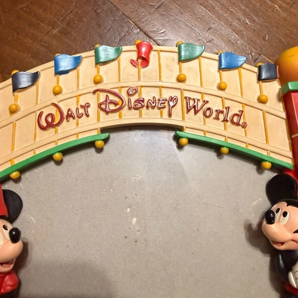 Walt Disney World Mickey and Minnie Mouse photo frame 4”x6”